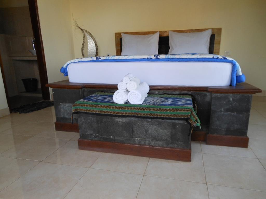 Barong Cafe Bungalow And Restaurant Amed  Luaran gambar